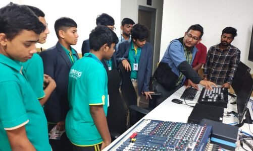 बीटीजीएस के कक्षा 8 के छात्रों ने पत्रकारिता विश्वविद्यालय में किया मीडिया जगत का अनुभव…