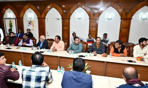 मुख्यमंत्री विष्णुदेव साय से राजस्थान के अंतर्राज्यीय अध्ययन भ्रमण से लौटे पत्रकारों के दल ने की सौजन्य मुलाकात